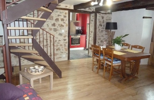 Prendeignes Cabin | Cottage 4 to 5 people in restored stone house and in a quiet location