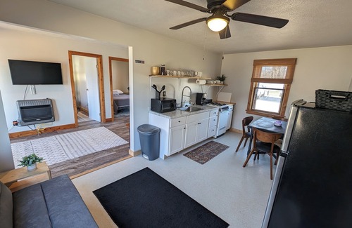 Stow Cottage | Cottage #6 - Cute and airy 2 bedroom cottage right on Chautauqua Lake!
