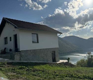 Jajce House | Cottage Arinda