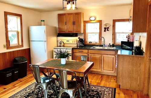 New Woodstock Cottage | Cottage at Mystic Mountain.