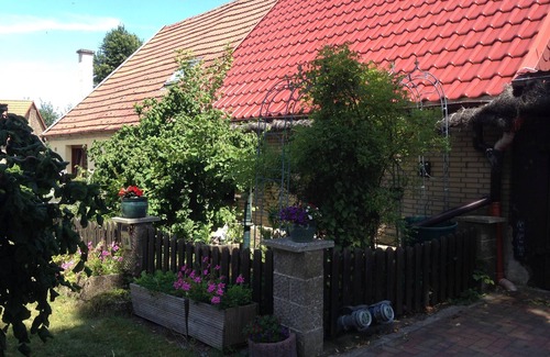 Densow House | Cottage at the horse farm, 2 bedrooms