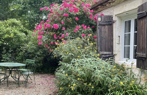 Issac Cottage | Cottage Au Bleu de Jeanne
