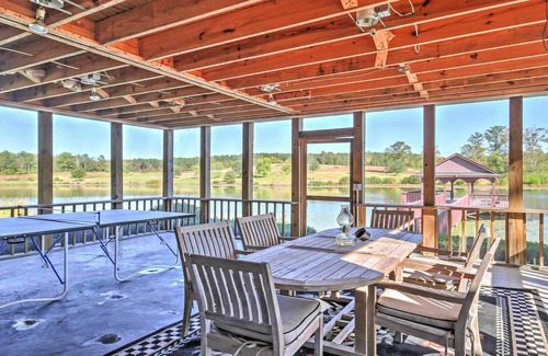 Ridgeway Cottage | 'cottage by the Pond' on Gorgeous Expansive Estate