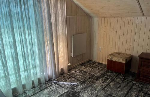 Verbovets House | Cottage 'Carolina' with hot tub, sauna and BBQ area