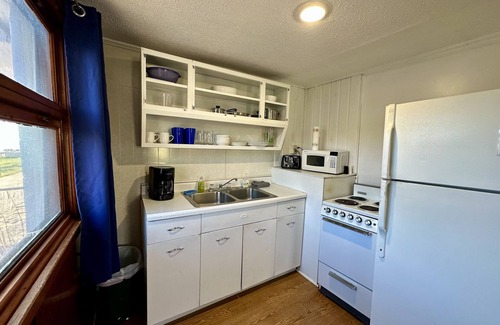 Northeastern Michigan Cottage | Cottage Cove · Lake Huron Beach Cottage No. 1
