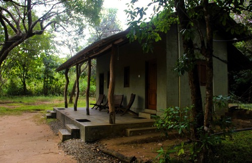 Habarana Cabin | Cottage for 3 - Eagles Wing's GuestHouse