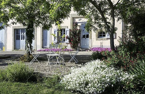 Villesiscle Cottage | Cottage for 4 people at Domaine de la Forçate with swimming pool in the park.