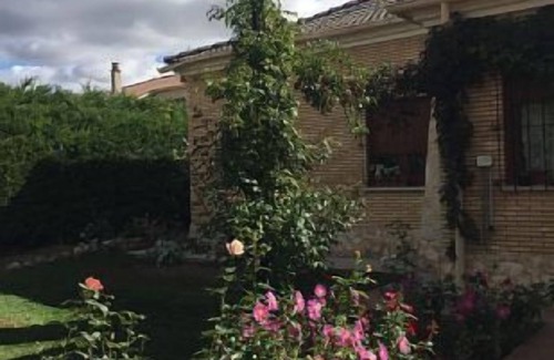 Santibanez del Val Cottage | Cottage (full rental) El Quinto Pino for up to 9 people