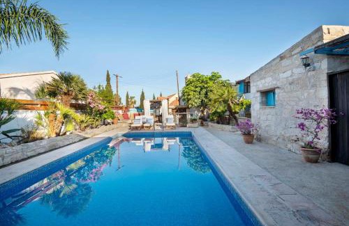 Pentakomo Apartment | Cottage Houses