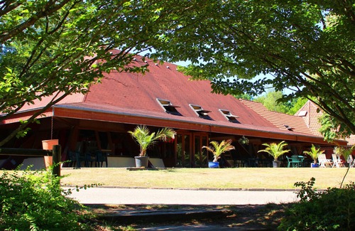 Bitche Apartment | Cottage in Bitche with Heated Pool