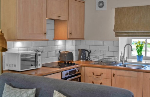 Kelso Cottage | Cottage in Kelso with Scenic Countryside Views