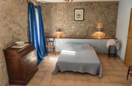 Montbrun-des-Corbieres House | Cottage in Montbrun near Midi Canal