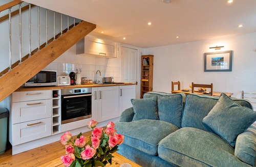 Porthleven Cottage | Cottage in Porthleven near Beach & Harbour