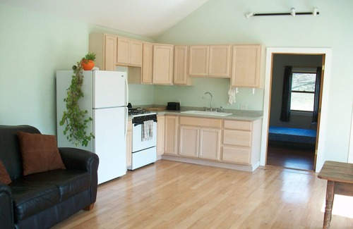 Blanchardville Cottage | Cottage In The Valley On 50 Acres.