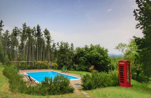 Scheggia Cottage | Cottage in Tuscany near Forest and Lake