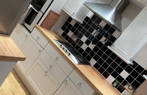 Cosford House | Cottage in Wheaton Aston, Staffordshire