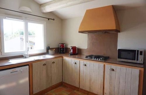 Simiane-la-Rotonde House | Cottage 'La Buisse - Les 2 Gites' with Mountain View, Shared Terrace and Wi-Fi