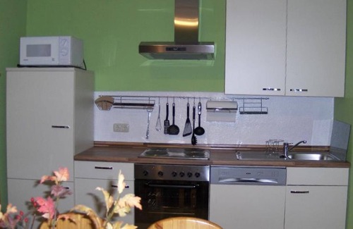 Thale House | Cottage leg - cottage leg - 3 bedrooms
