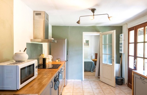Panjas House | Cottage 'Lou Tapata' with Shared Pool, Private Terrace and Wi-Fi