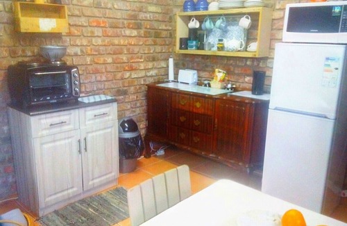 Boknes Strand Apartment | Cottage meters from beach,river,lagoon,shops - minutes to Addo marine area