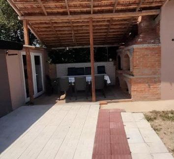 Ranilug House | Cottage Mitic