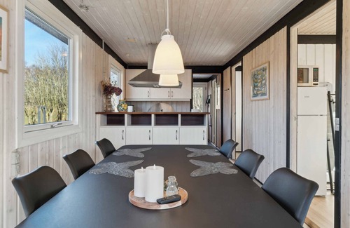 Arnager House | Cottage near idyllic & peaceful sandy beach