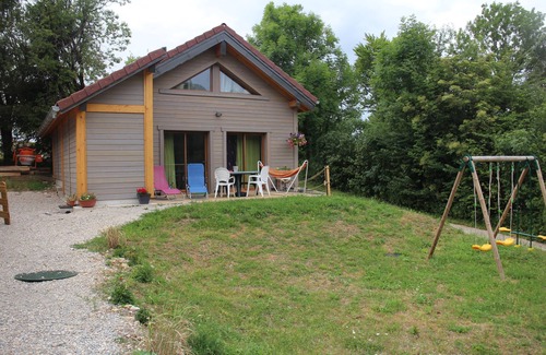 Bonlieu Ski Chalet | cottage of beautiful waterfalls
