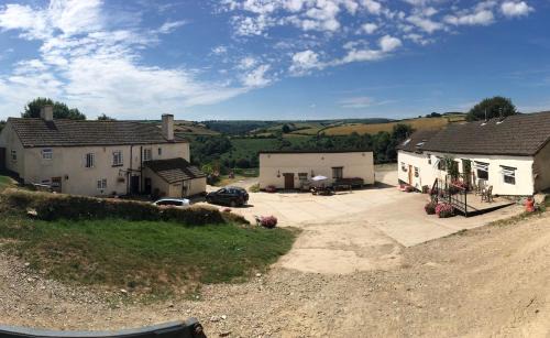 Exmoor National Park House | Cottage on Exmoor - Sleeps 8 & Parking