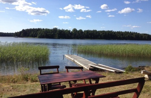 Kopmannebro House | Cottage on the banks of the Dalsland Canal