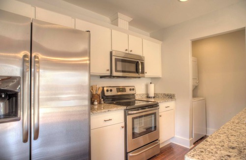 Midtown Cottage | Cottage on the park.