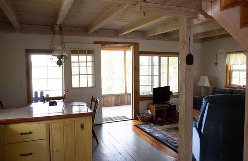 Arrowsic Cottage | Cottage on the Water with Beautiful View