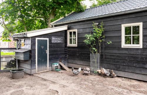 Oostwoud Ski Chalet | Cottage 'Onder de boompjes'