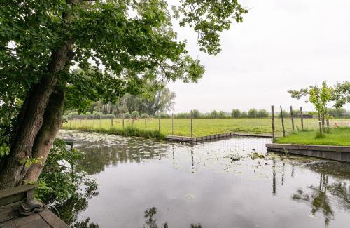 Oostwoud Ski Chalet | Cottage 'Onder de boompjes'