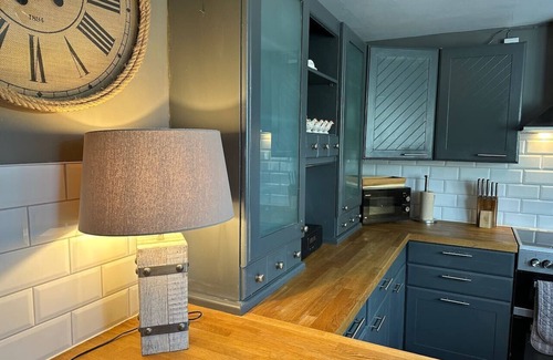 Harnham Cottage | Cottage-Private Bathroom