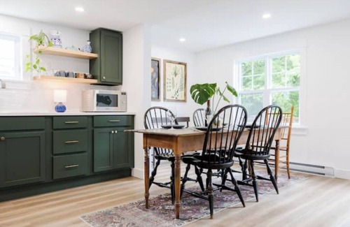 St. Andrews Cottage | Cottage retreat in town! Spacious with large backyard.