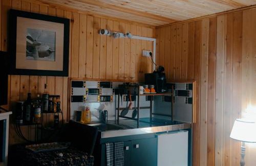 Vancia - Crepieux Apartment | Cottage romantique, son jacuzzi privatif, piscine