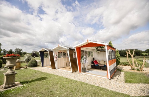 Longford Cottage | Cottage-Shared Bathroom-Terrace-Cottage