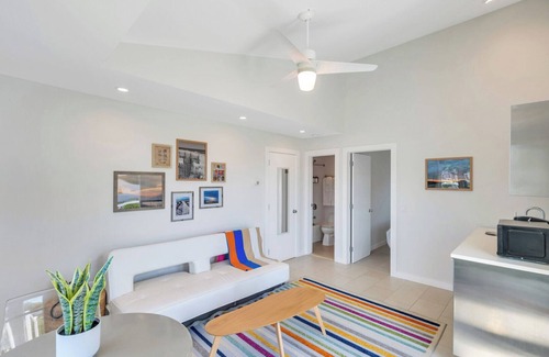 Hampton Bays House | Cottage Suite in Boutique Hotel, Heart of Hampton Bays, Waterfront.
