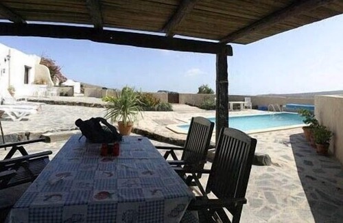 Teguise House | Cottage with private pool in Lanzarote. Different experience.