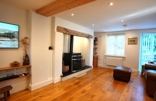 New Forest District Cottage | Cottage with Covered Hot Tub 38C sleeps 6 Godshill New Forest National Park
