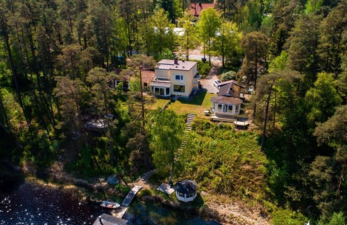 Vittsjo Cottage | Cottage with fantastic lake views!