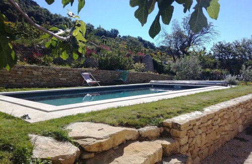 Le Barroux House | Cottage with swimming pool in a quiet hamlet in the heart of orchards: authentic stay!