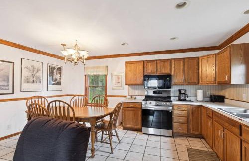 Greenbush Apartment | Cottages 6-7-9 - 8BR Lakefront stay for 16