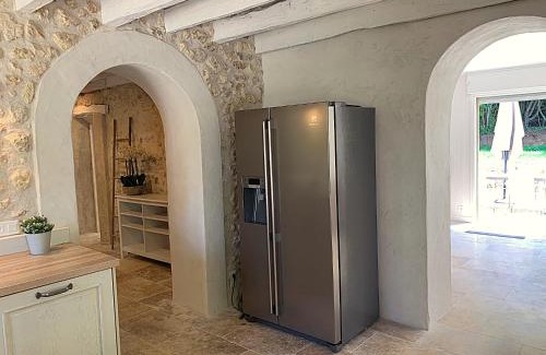 Bourrou House | Cottages Piscine Tennis 22pers