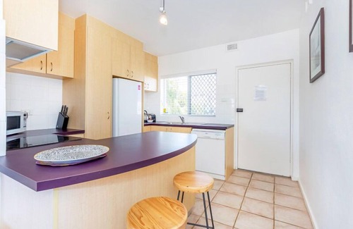 Cottesloe Apartment | Cottesloe Marine Apartment - Executive Escapes