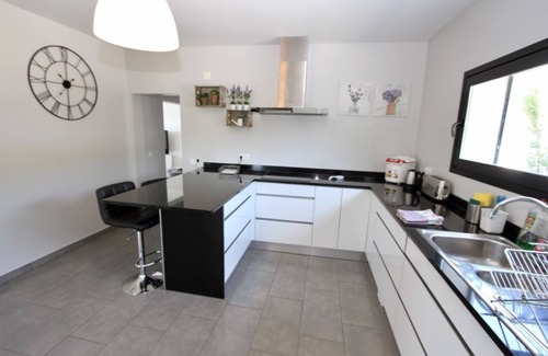 Sao Bartolomeu de Messines Villa | Country house 20 minutes from the beach. Unobstructed view. Wi-Fi. A/C.