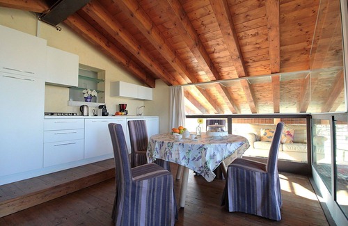 Silea House | Country Apartment Pool, Garden, Treviso