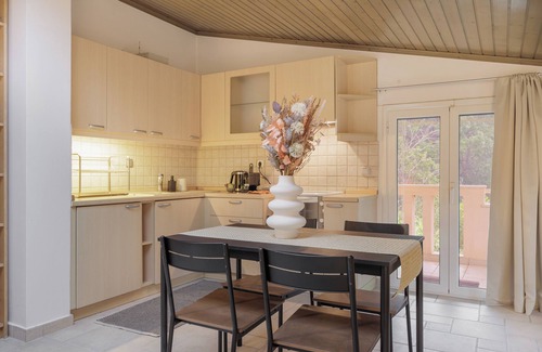 Potamos Apartment | Country Attic
