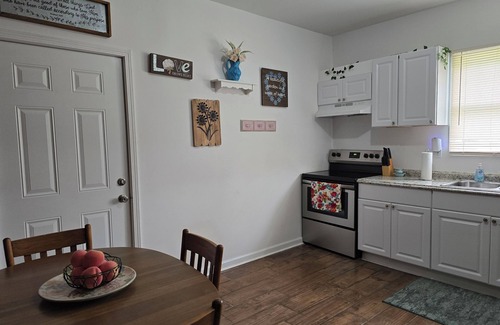 Pine Level Other | Country Charm Cottage - 2br Wifi close to interstate!