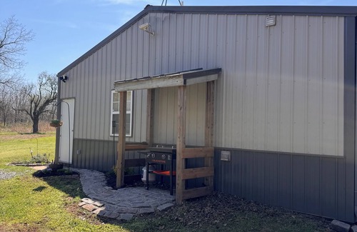 Payne County House | "Country Charm & Game Room Fun, Pool Table, Screens, & Xbox, Close to Stilly!"